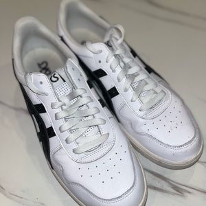 White ASICS sneakers, Mens 11.5